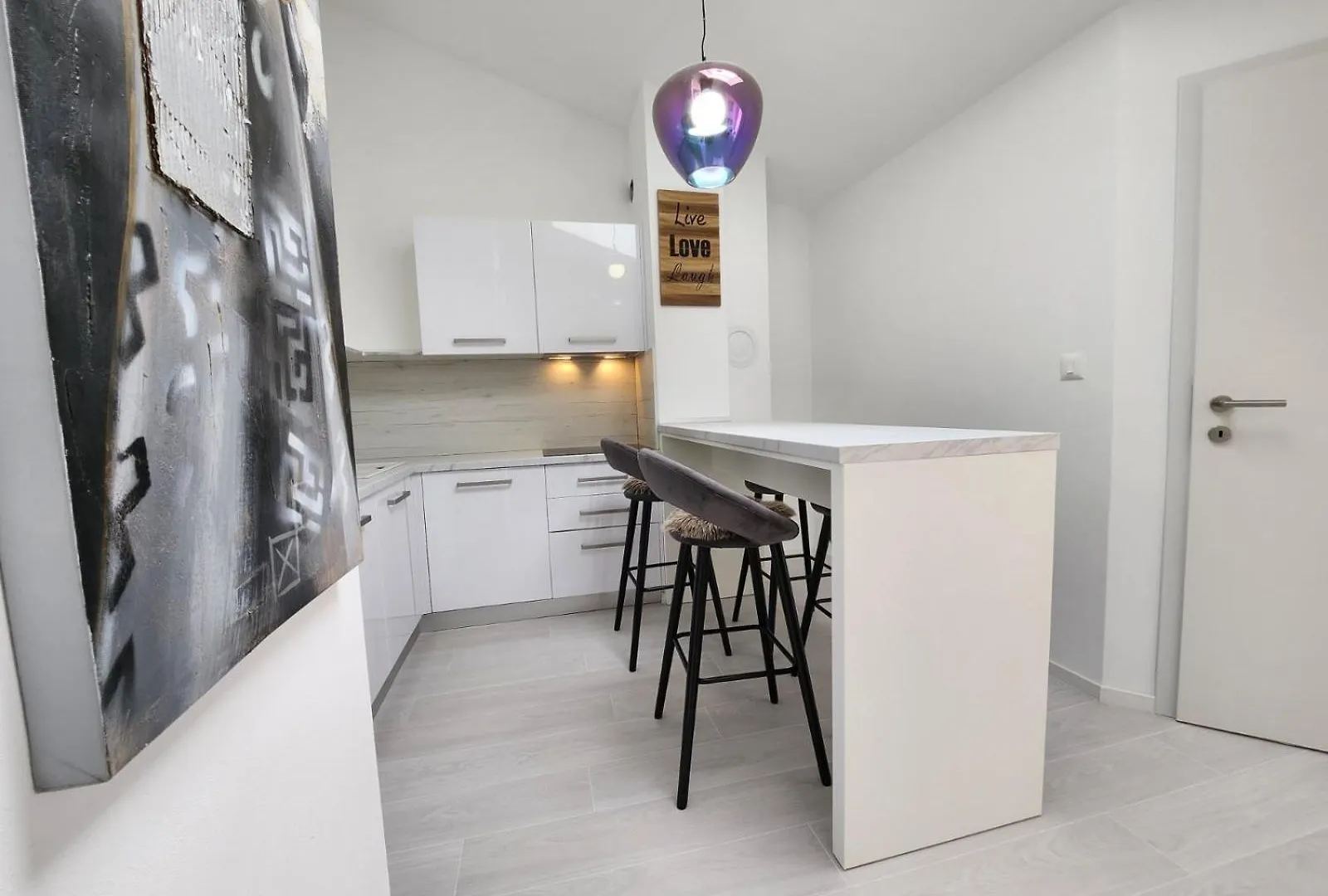 Apartment Nicolas Pula 0*,  Croatia
